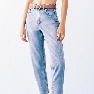 Zara MOM FIT  High Rise Ankle Rigid Mom Leg Jeans